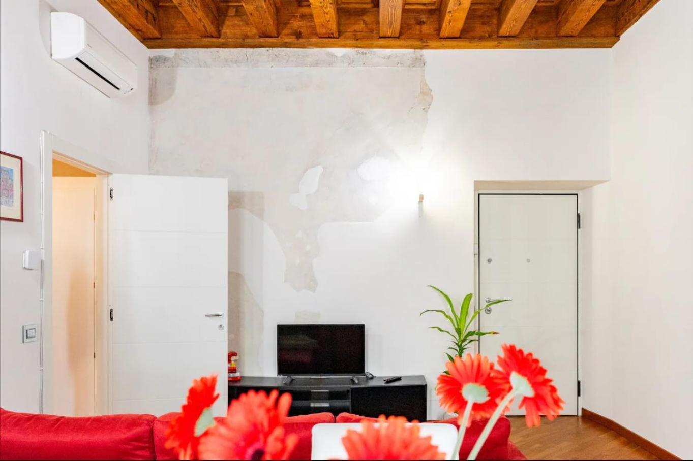 Magnolia Home - Piazza Delle Erbe Verona Eksteriør bilde